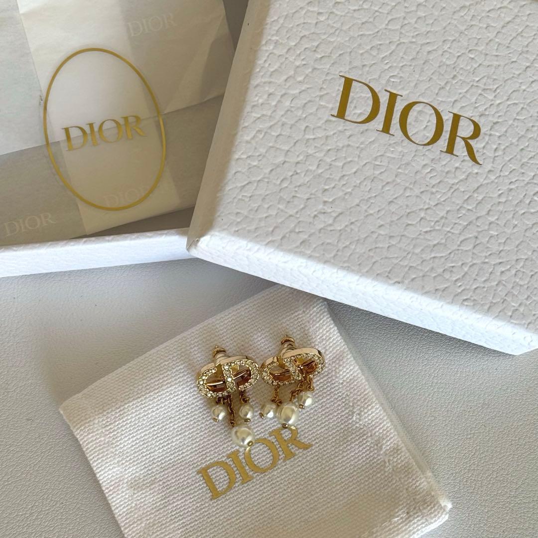 新品 Dior ダブルオーバルモチーフピアス CDロゴ ピアス パール