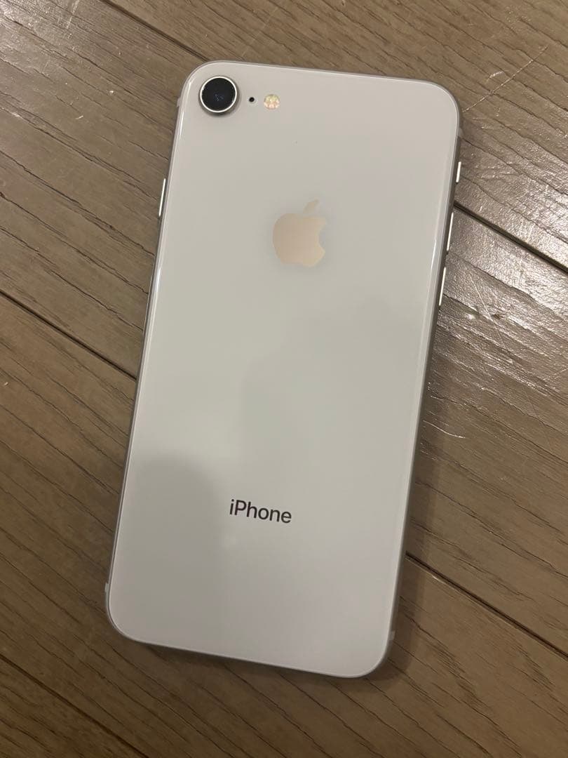 美品　iPhone8 256GB SIMロック解除済み