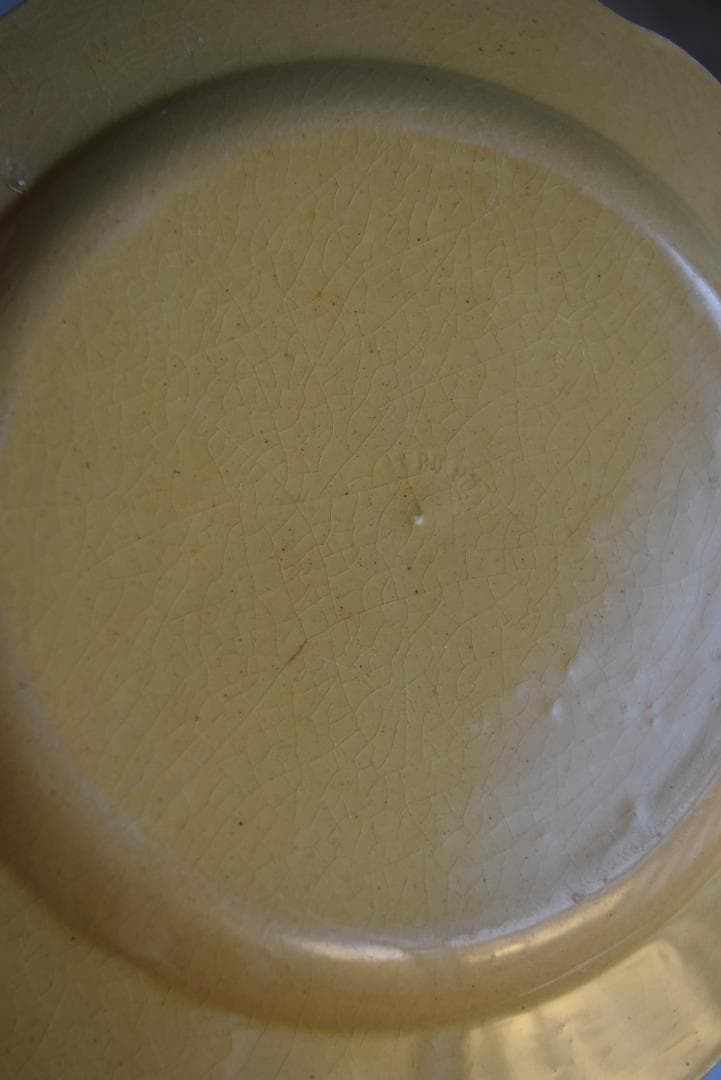 1枚はおまけ　19世紀アプト窯　黄釉花リム　デセール皿　アンティーク