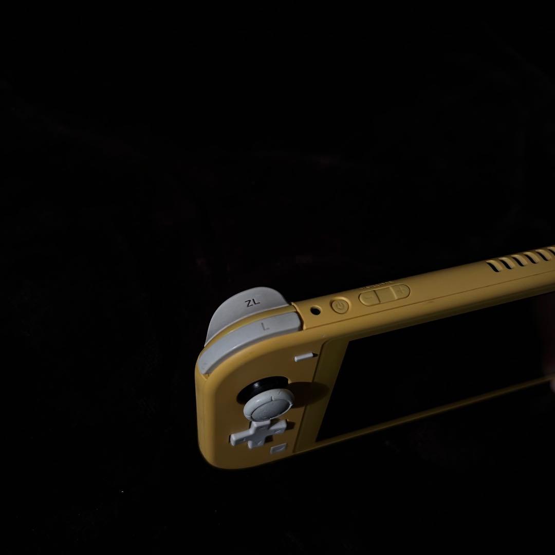 Nintendo Switch Lite イエロー 充電器付