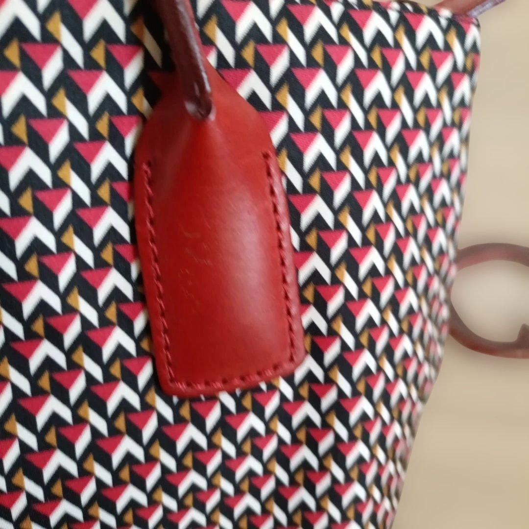 ロベルタピエリROBERTA PIERIトートバッグショルダー赤タタミ柄美品軽量