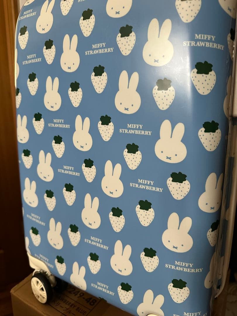 ミッフィー スーツケース フェイスデザインシリーズ HAP2249 30L