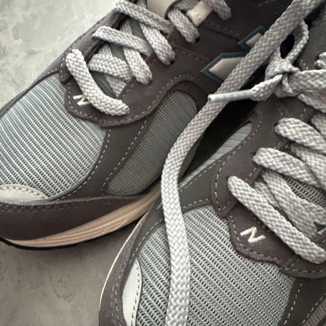 【新品、未使用】New Balance M2002RFB グレー