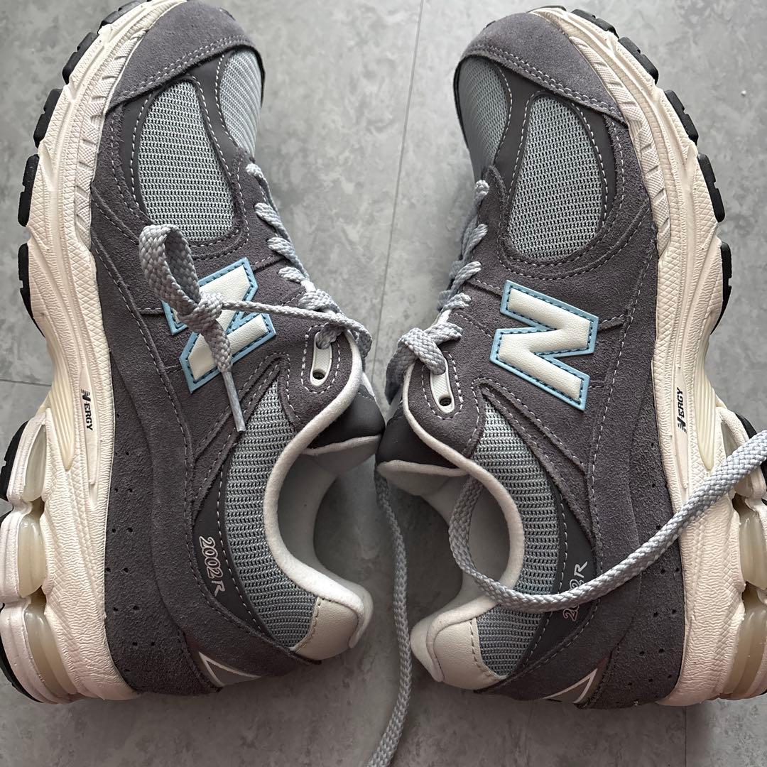 【新品、未使用】New Balance M2002RFB グレー