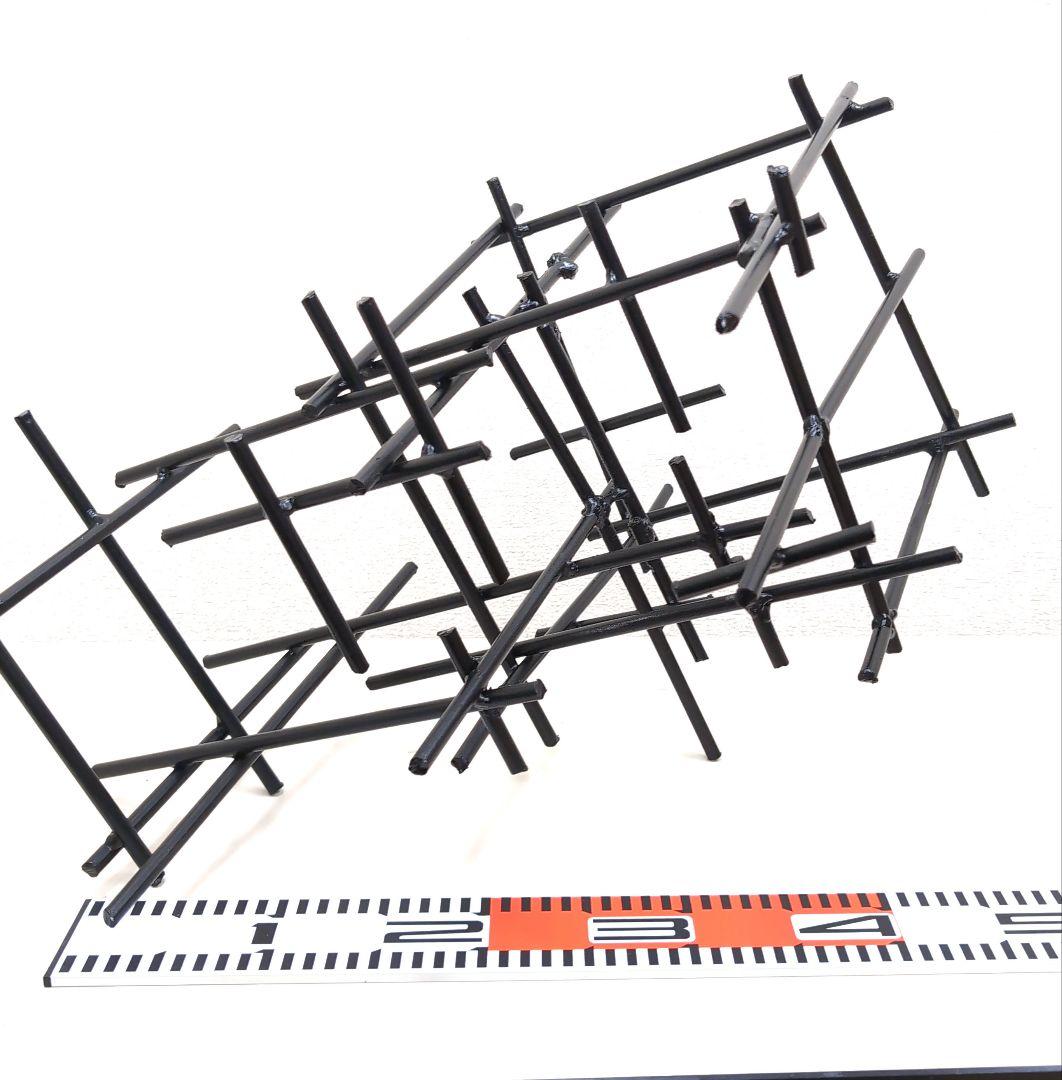 花留　丸鉄棒　生け花　華道　鉄花器　変形花器