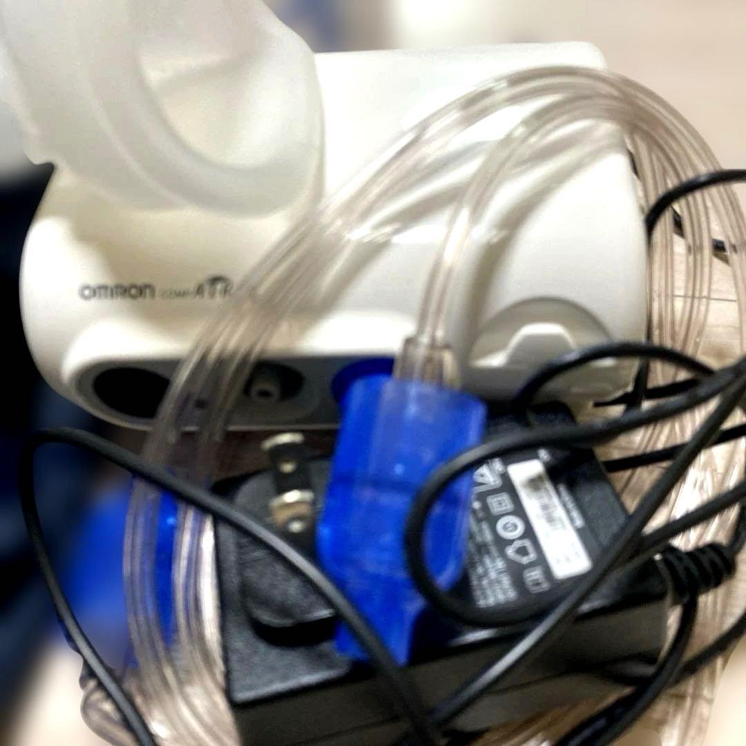 ✴️OMRON 吸引器 NE-C30新品未使用　吸入機　ネブライザー　オムロン