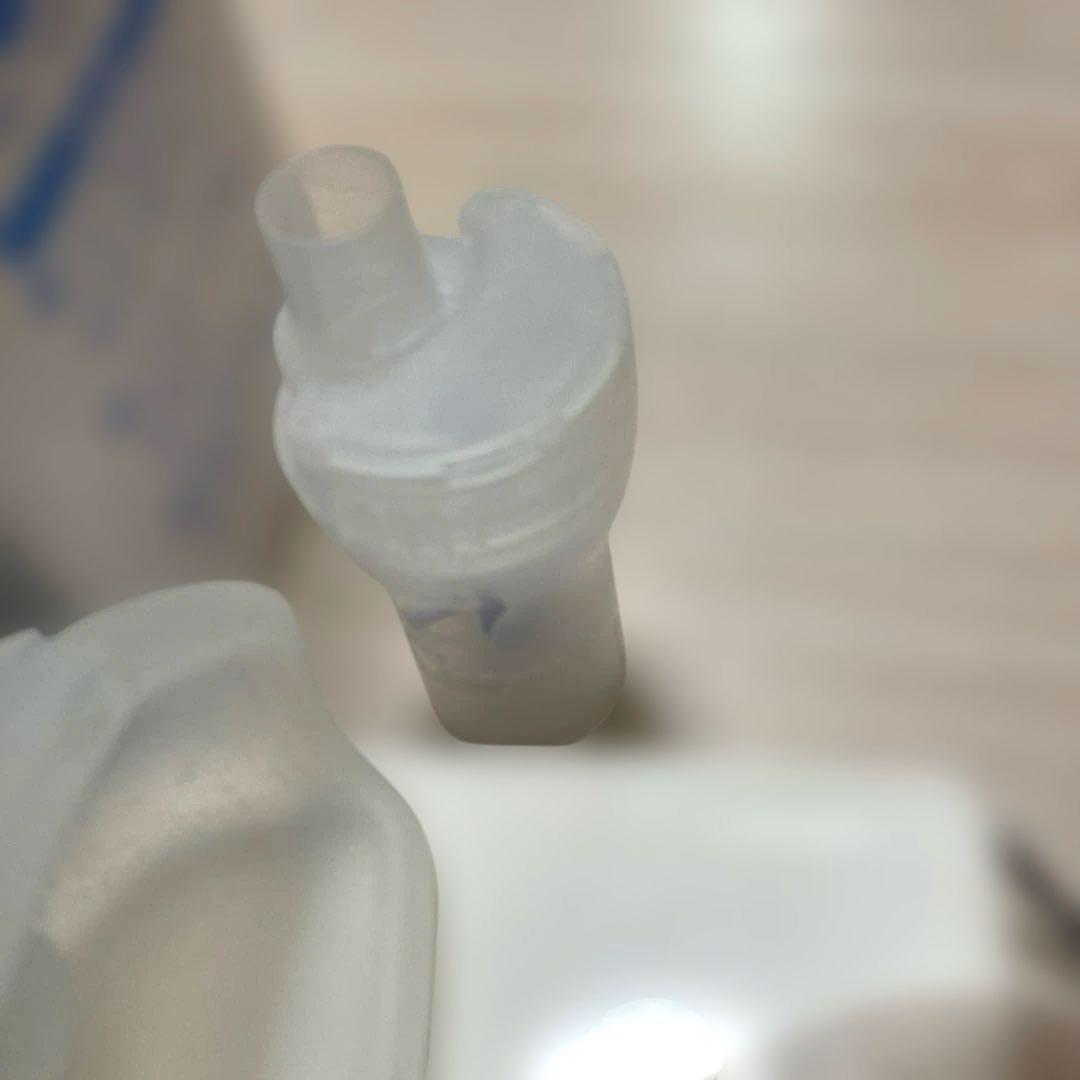 ✴️OMRON 吸引器 NE-C30新品未使用　吸入機　ネブライザー　オムロン