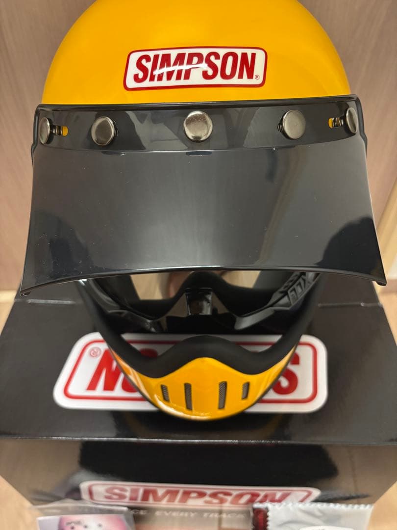 シンプソンm50 イエロー　ゴーグル、バイザー付き　Mサイズ