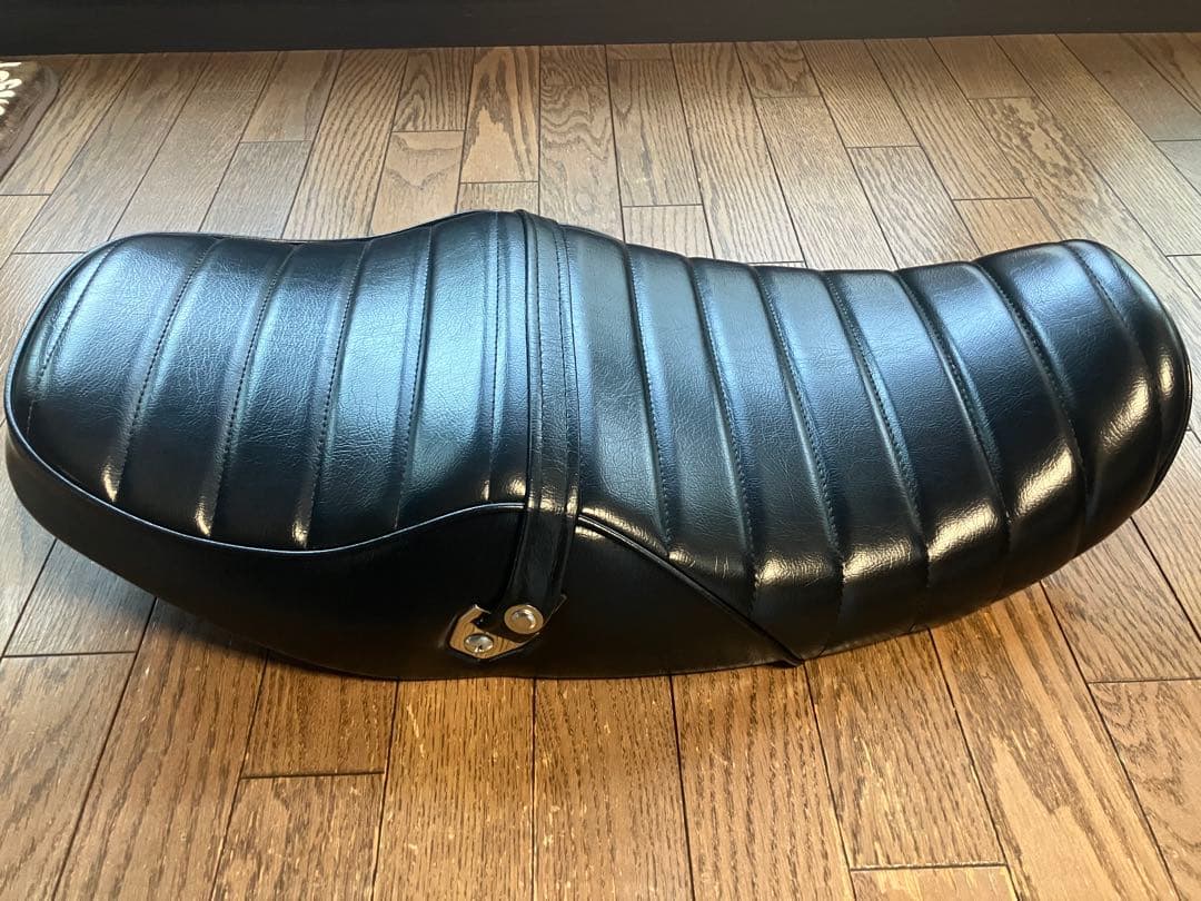 カワサキ ゼファー1100/RS用 タックロールシート アンコ抜き ZEPHYR