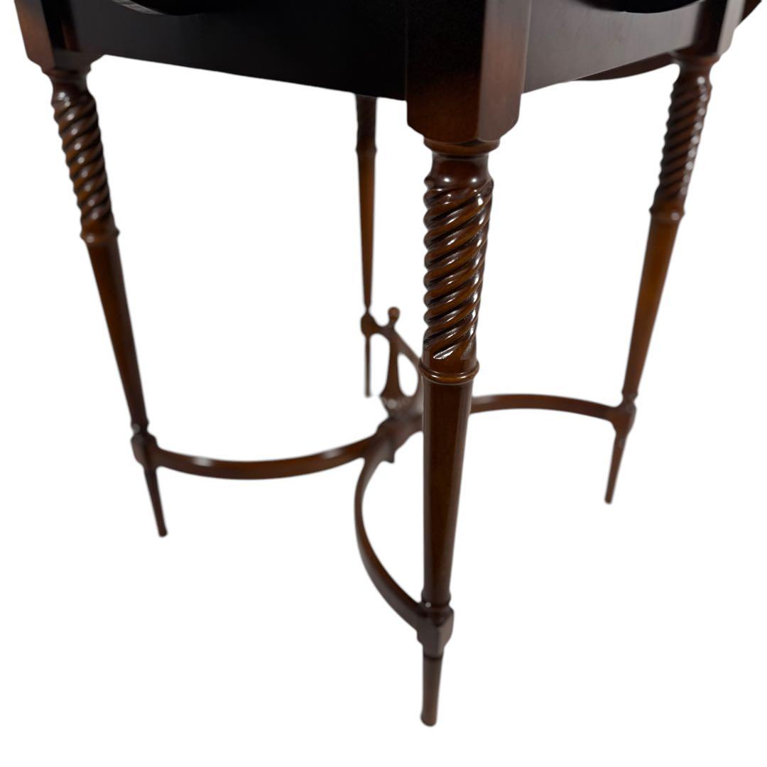 HR615 【希少デザイン】英国アンティーク　オケージョナルテーブル