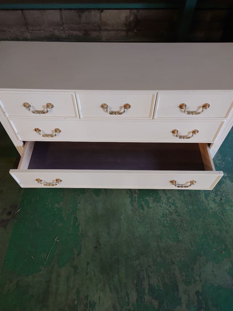 チェスト　白家具　猫脚　シャビーシック　ロココ　フレンチカントリー　サイドボード