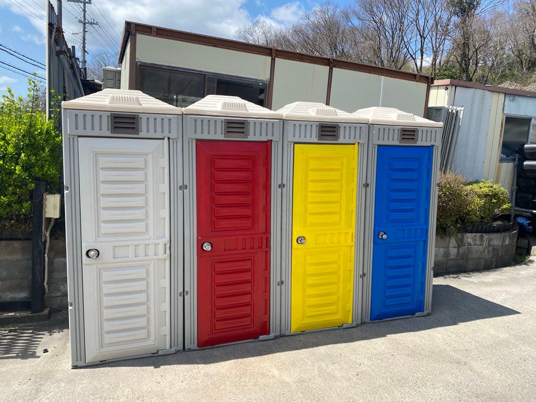仮設トイレ　中古　清掃済み　簡易洋式タイプ　一台　色選択自由