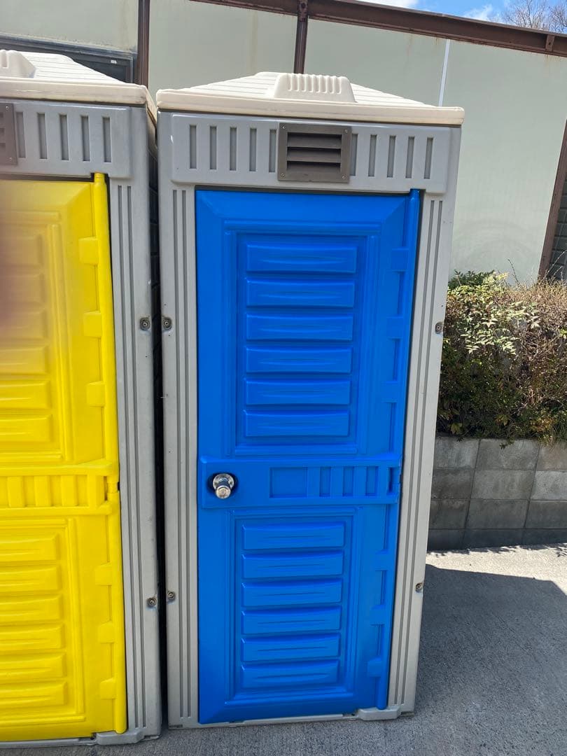 仮設トイレ　中古　清掃済み　簡易洋式タイプ　一台　色選択自由