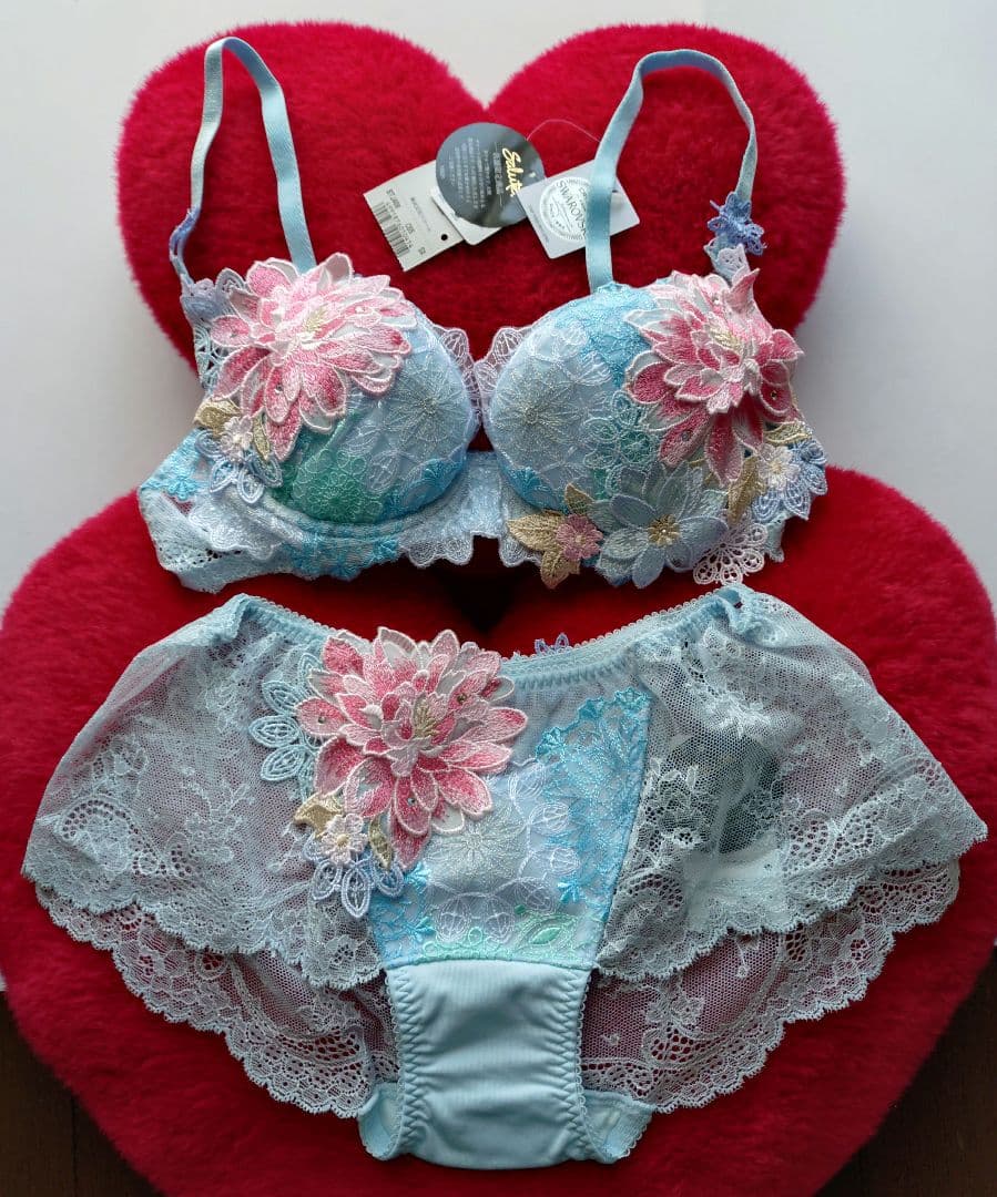 Sale☆新品☆サルート　店舗限定☆牡丹　中国音楽☆C65セット