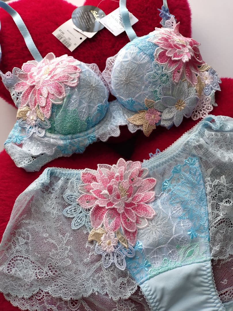 Sale☆新品☆サルート　店舗限定☆牡丹　中国音楽☆C65セット