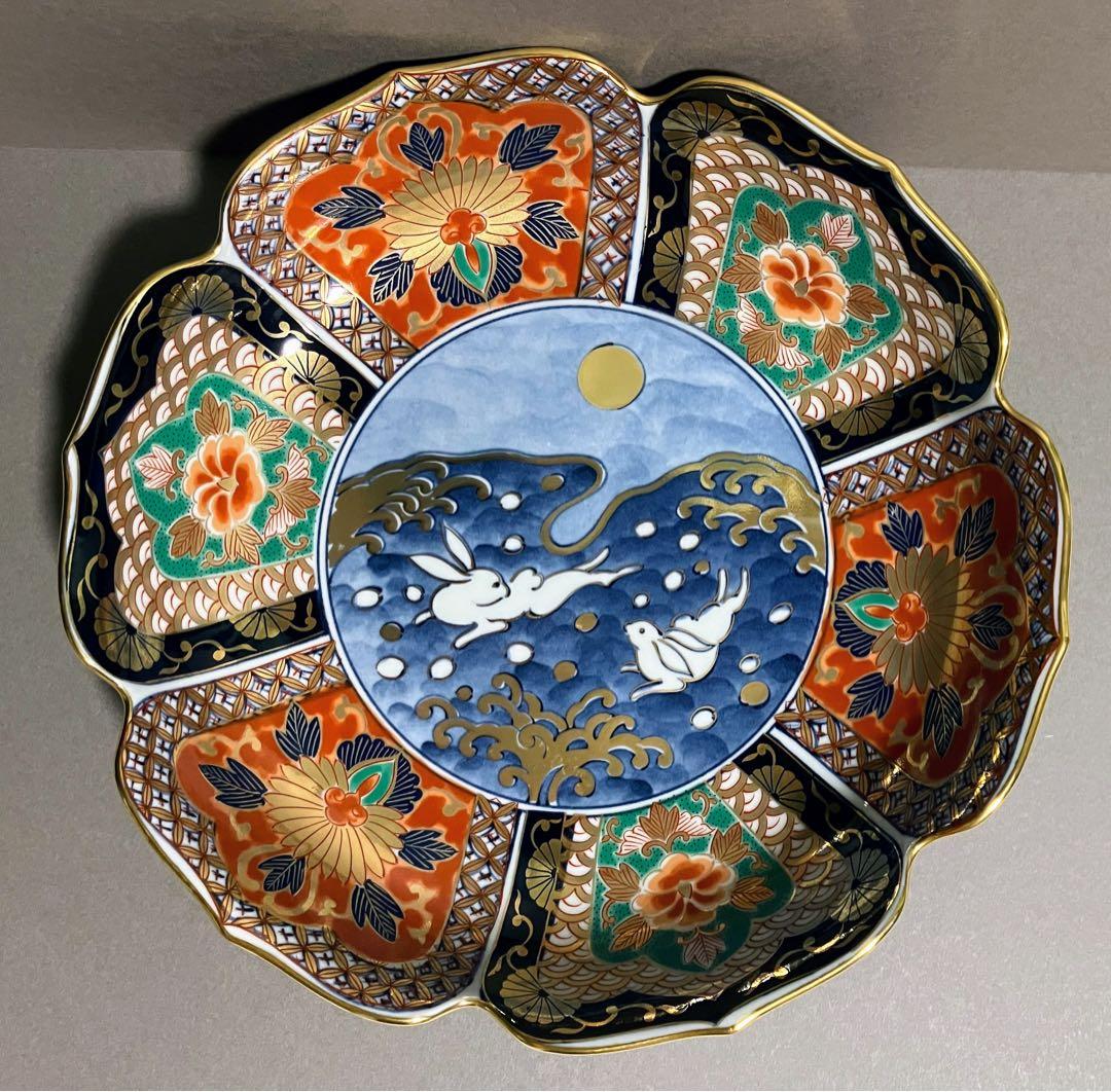 青藍 古伊万里様式 金襴手 大皿 花形 うさぎ 月 波