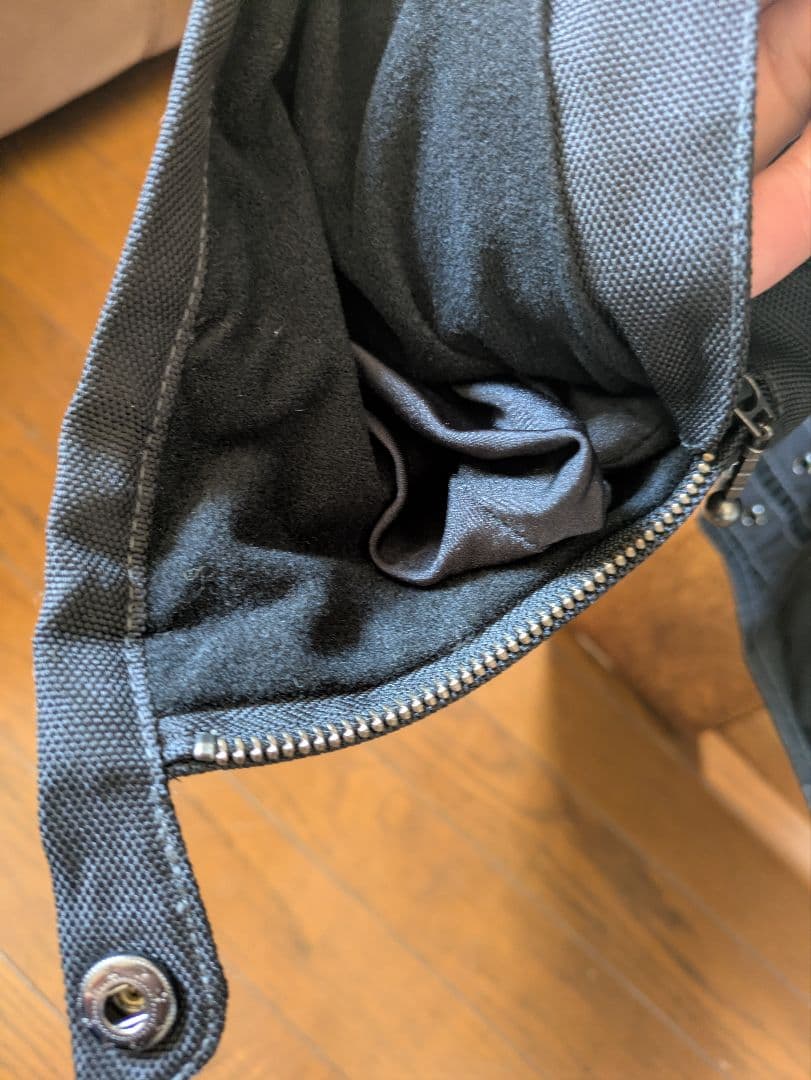 美品　BATES フード付きブラックライダースジャケット　ｌサイズ