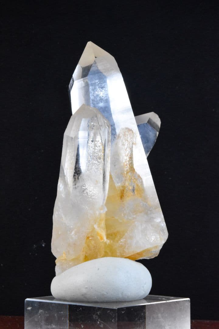 ベトナム イェンバイ産 クリア三連晶クォーツ