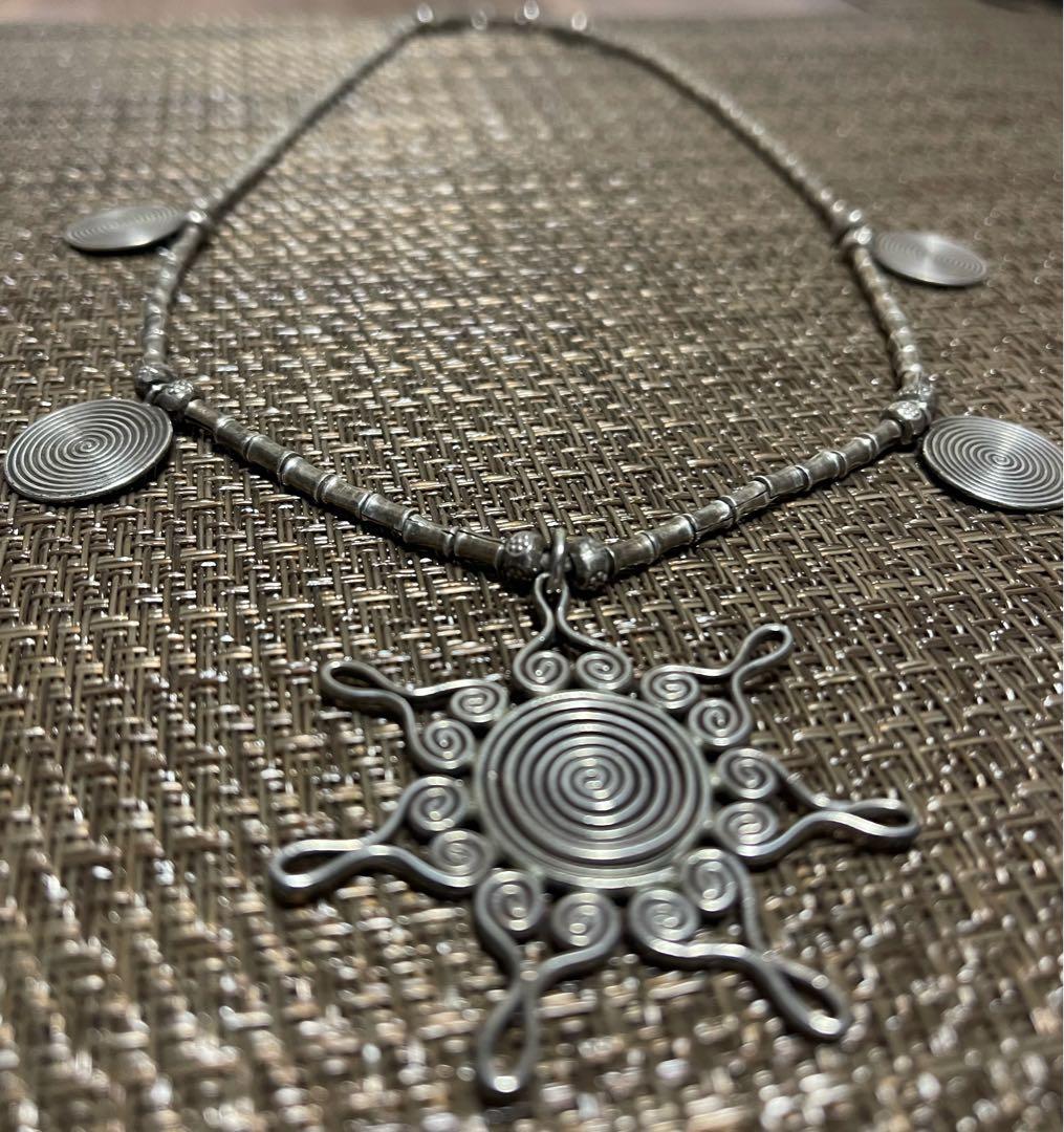 カレンシルバーネックレス