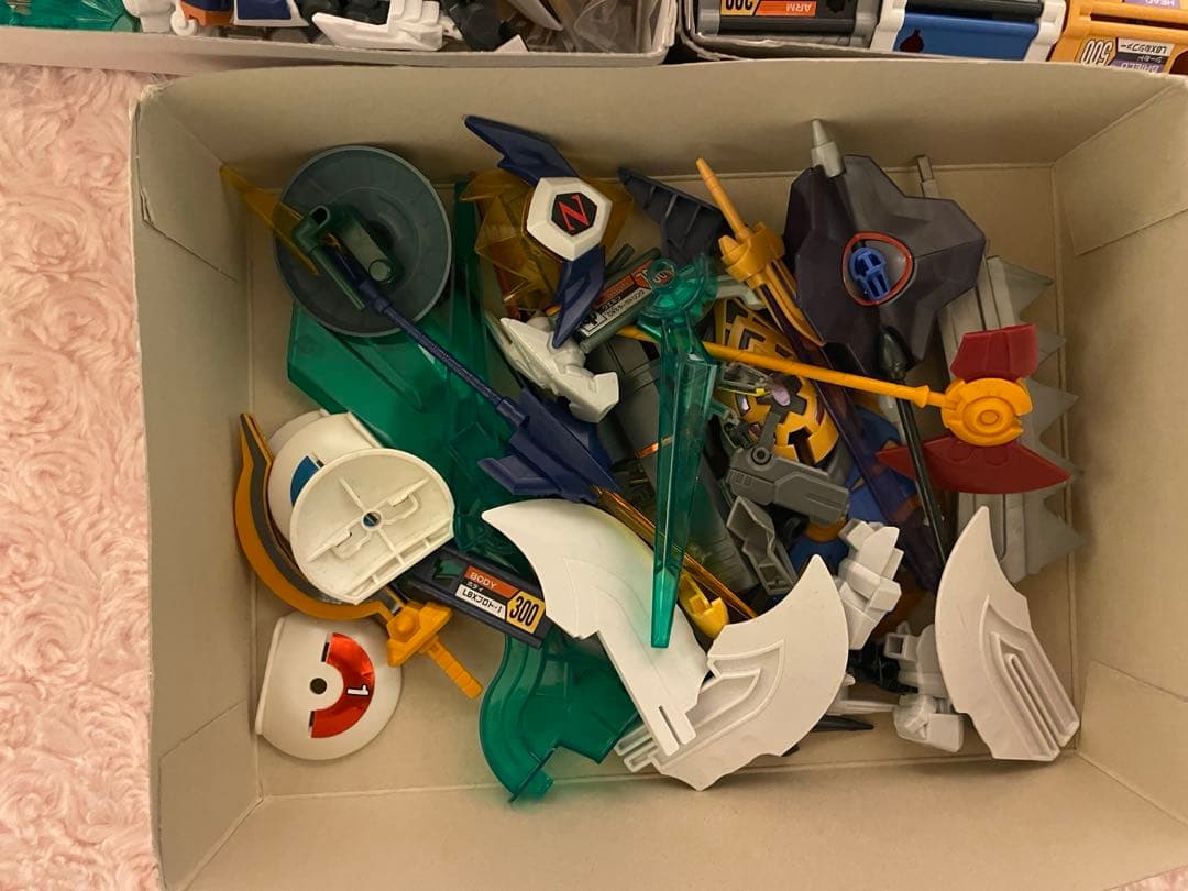 ピ*ツ様 ダンボール戦機　ジャンク品　まとめ売り