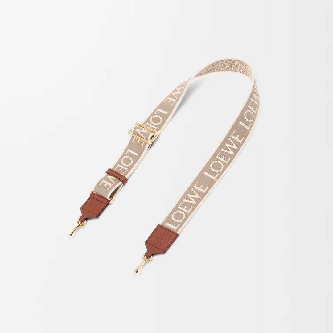 美品！LOEWE ロエベ アナグラムロゴ ショルダーストラップ