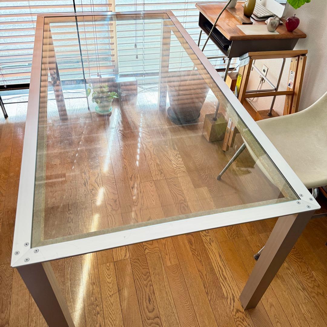 ガラス ダイニングテーブル