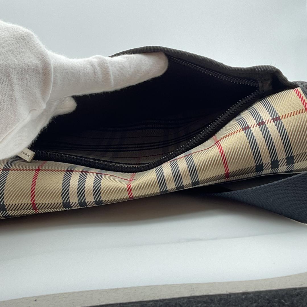 【レア】Burberry バーバリーメッセンジャーバッグ ノバチェック柄