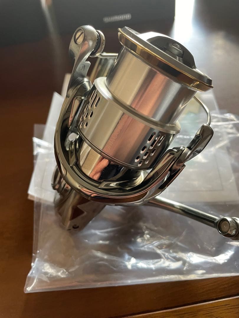 18 ステラ　C3000MHG スピニングリール STELLA 22ステラ