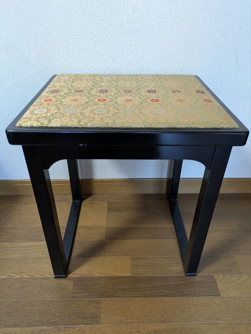 神前結婚式 新郎新婦椅子 神社 神職 神主 巫女 三々九度 祈祷 茶室調度品