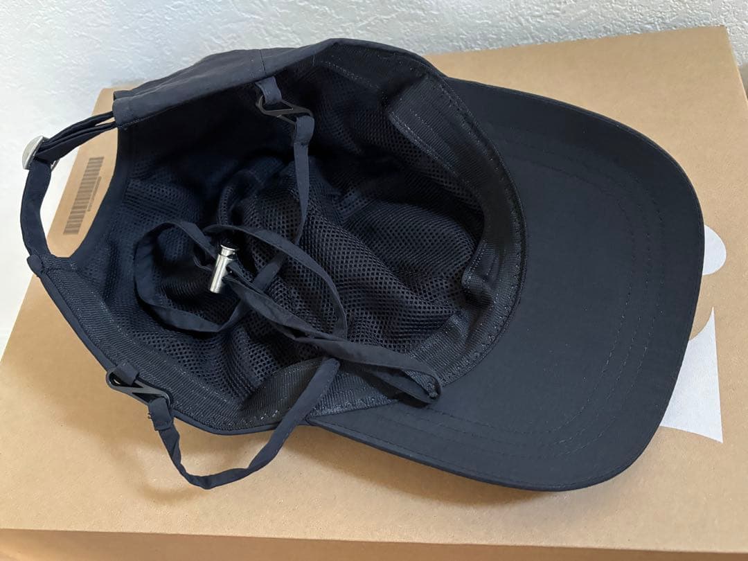 ネイルサロン　DISCO CAP BLACK ブラック　ディスコ　キャップ