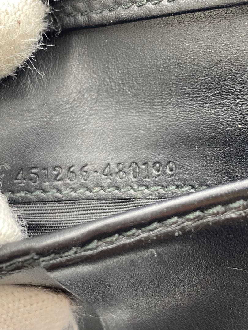 人気品‼美品 グッチ 折り財布 GGスプリーム　スネーク ヘビ 蛇 ブラック