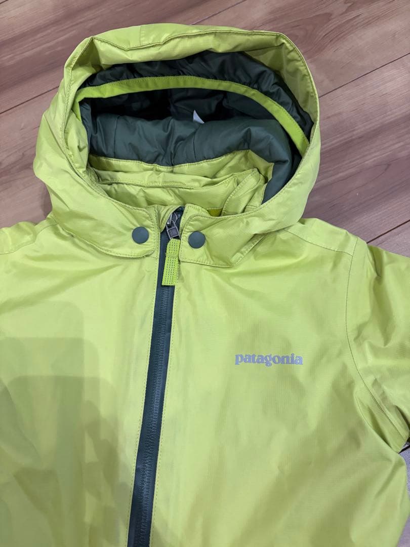 パタゴニア 子ども用スキーウェア 黄緑/緑　4T