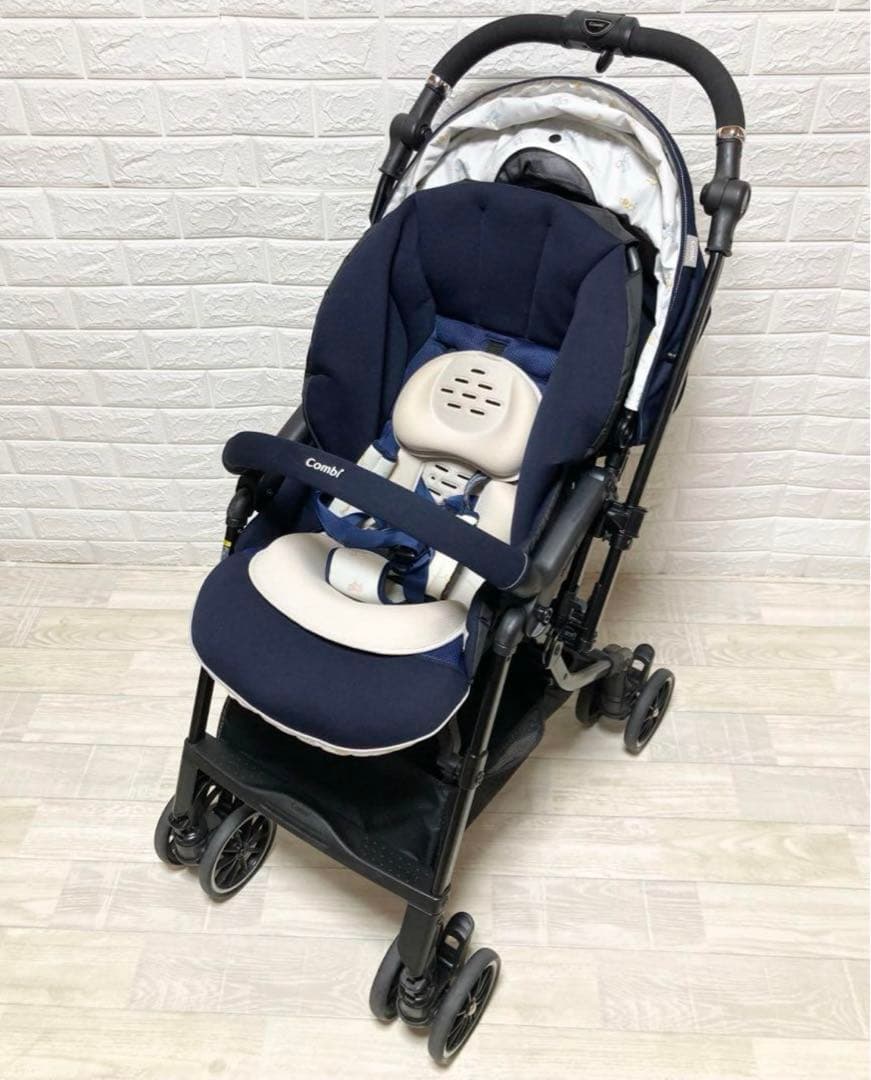 【ハンドルカバー付】ベビーカー　コンビスゴカル　４キャス　compact