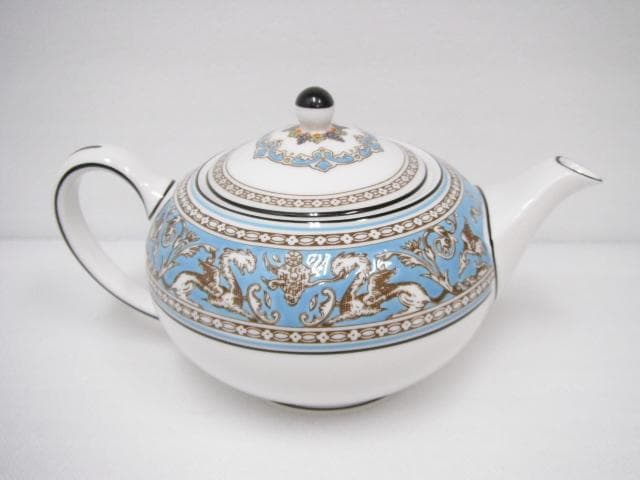 246/ウェッジウッド ティーポット シュガーボックス クリーマー 計3点セット