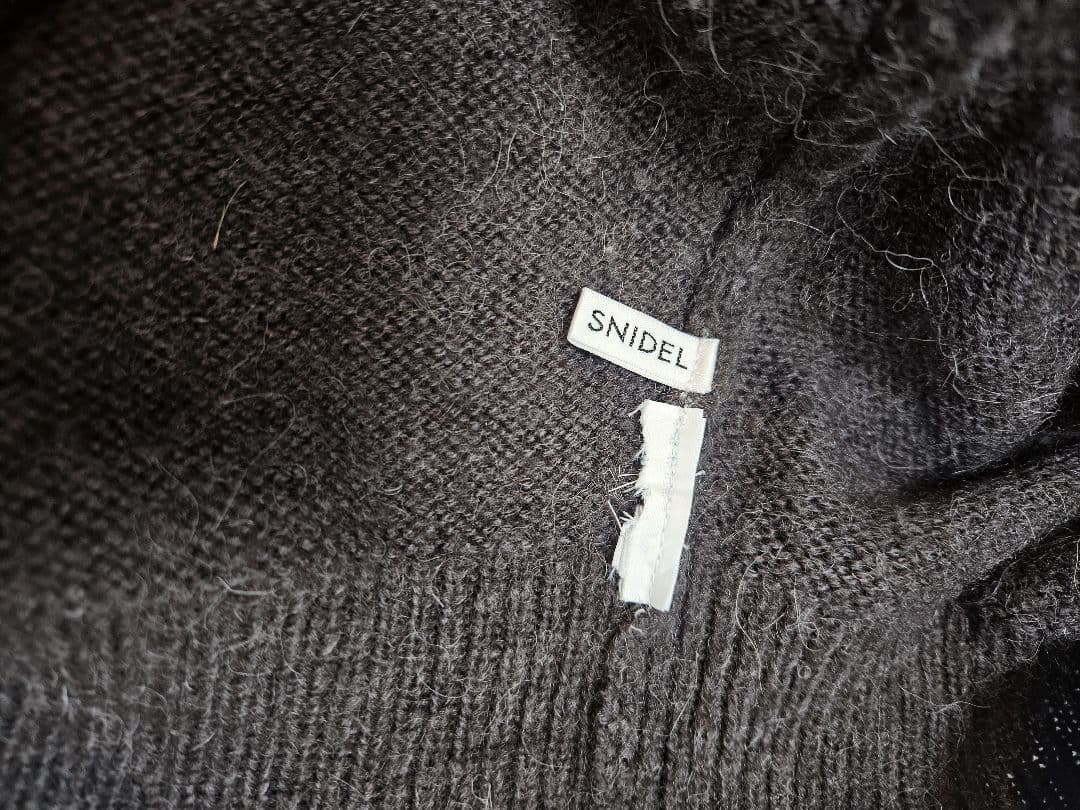 レーストリミングオフショルニットプルオーバー SNIDEL