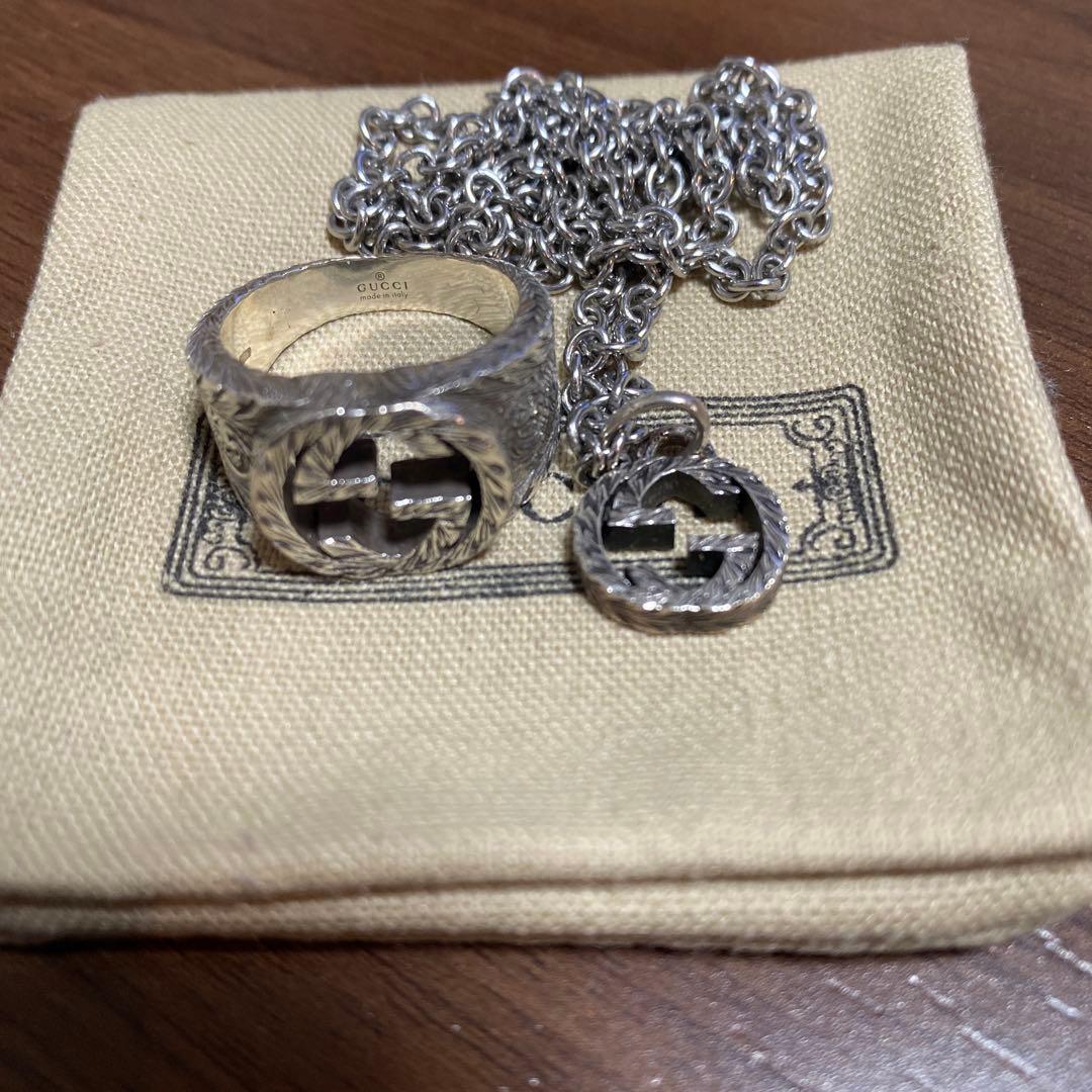 GUCCI シルバー ロゴリング・ネックレスセット