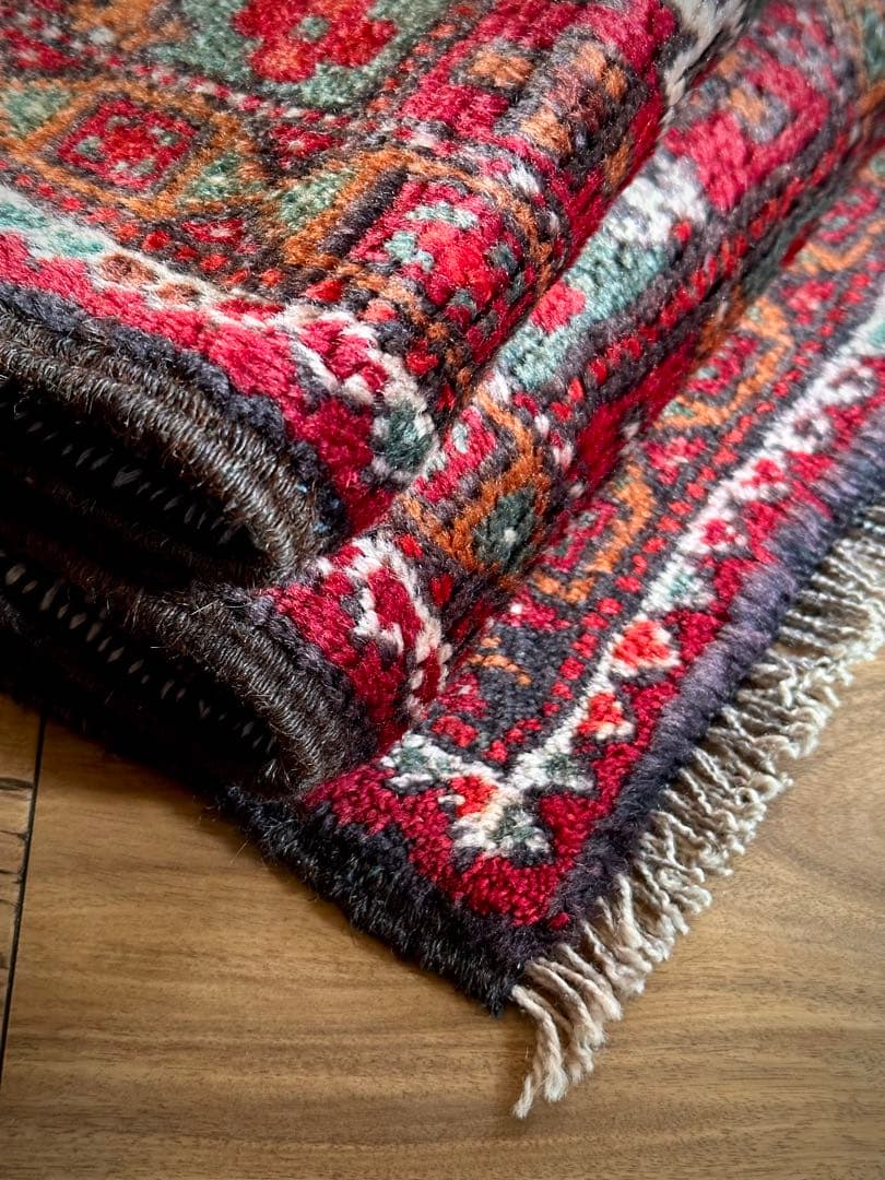 トライバルラグ　ヴィンテージラグ　シスターン　バルーチ　ペルシャ絨毯　ザボール