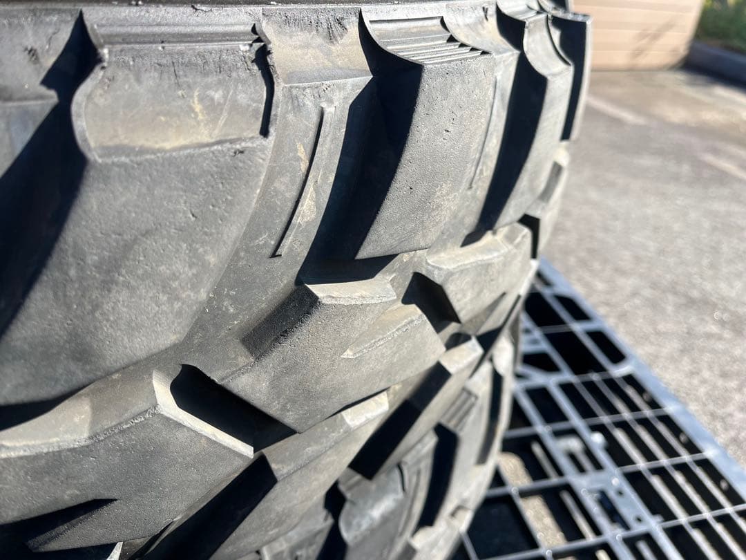 ダンロップ グラントレック MT2 235/85R16 4本セット