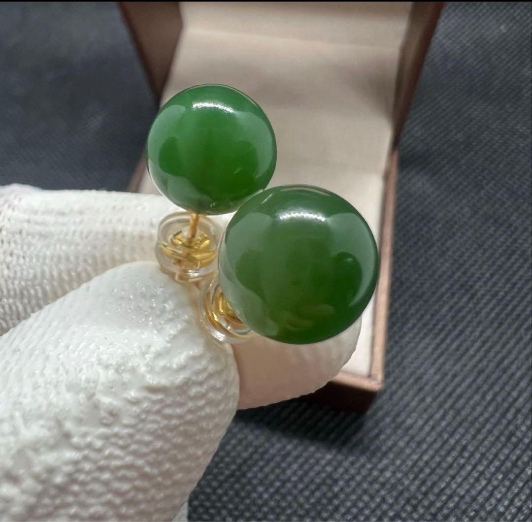 新品 18k使用の天然和田玉翡翠グリーン碧玉ラウンドのピアス D10117