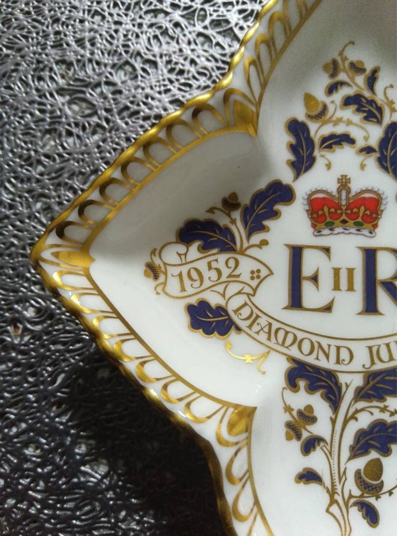 ロイヤルクラウンダービー 　皿　プレート　トレー