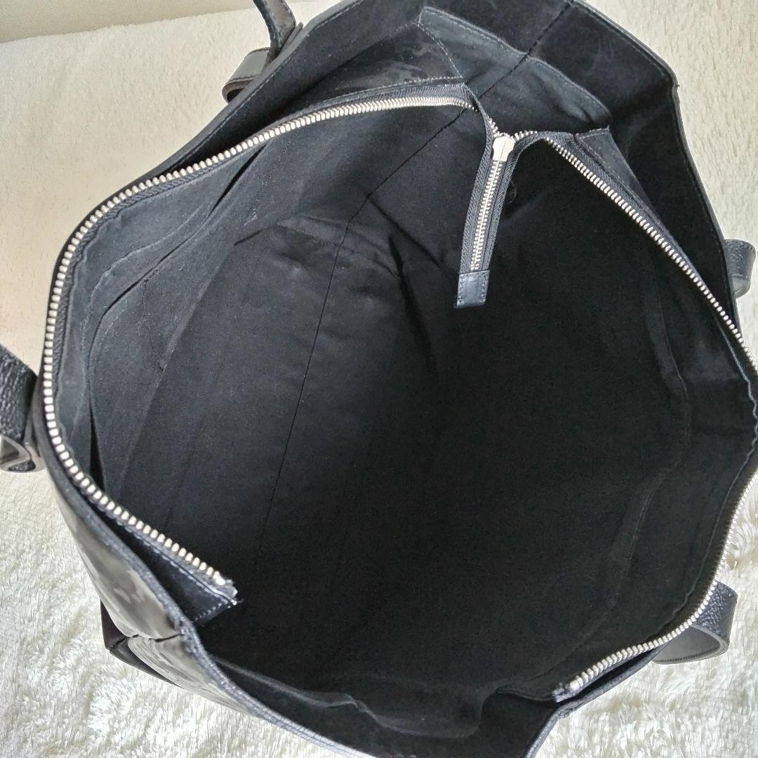 サマンサキングズ カモフラ 総柄 ロゴ 肩掛けレザー トートバッグ 黒