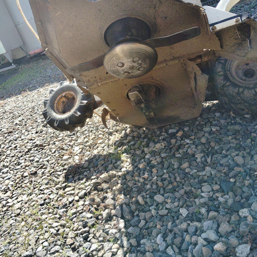 (岐阜)自走式 草刈機 クボタGC700 2WD ウイングモア 畔