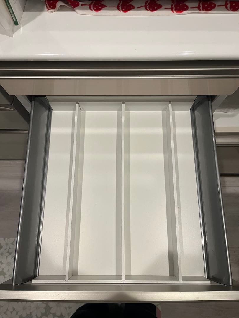 ホワイト 食器棚 ガラス扉付き