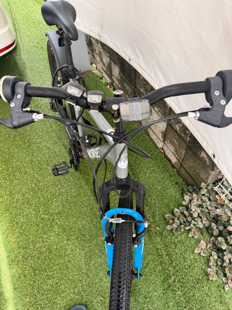 クロスバイク 27.5インチ シマノ21段変速 Ｖブレーキ バイク 通勤 通学