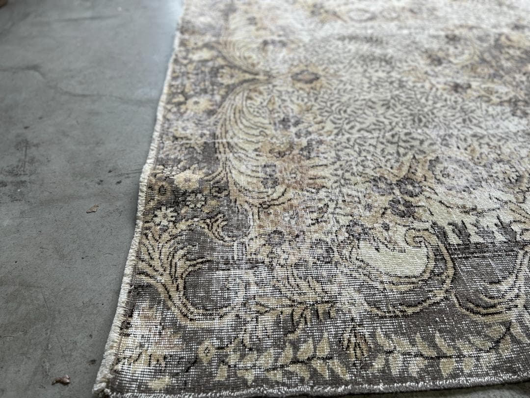 【Vintage rug】オーバーダイ｜194 x 279 cm｜トルコラグ