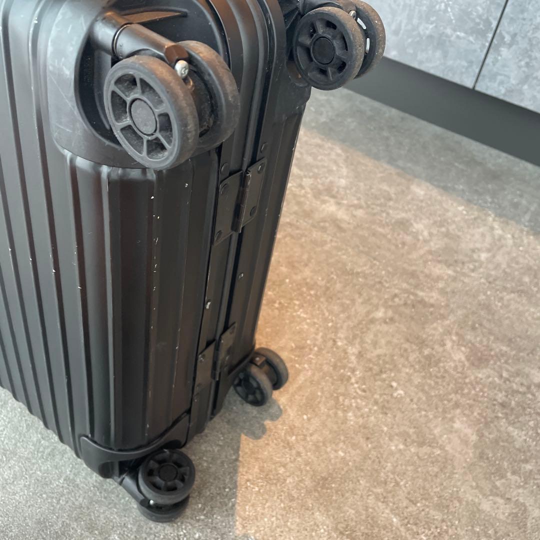 RIMOWA トパーズ　32L ブラック キャリーケース 小型