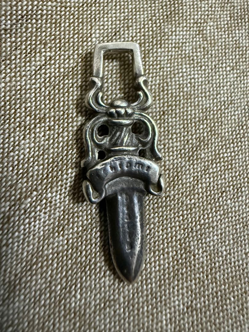 【クロムハーツ #5ダガーチャーム ペンダントトップ シルバー BCA195】