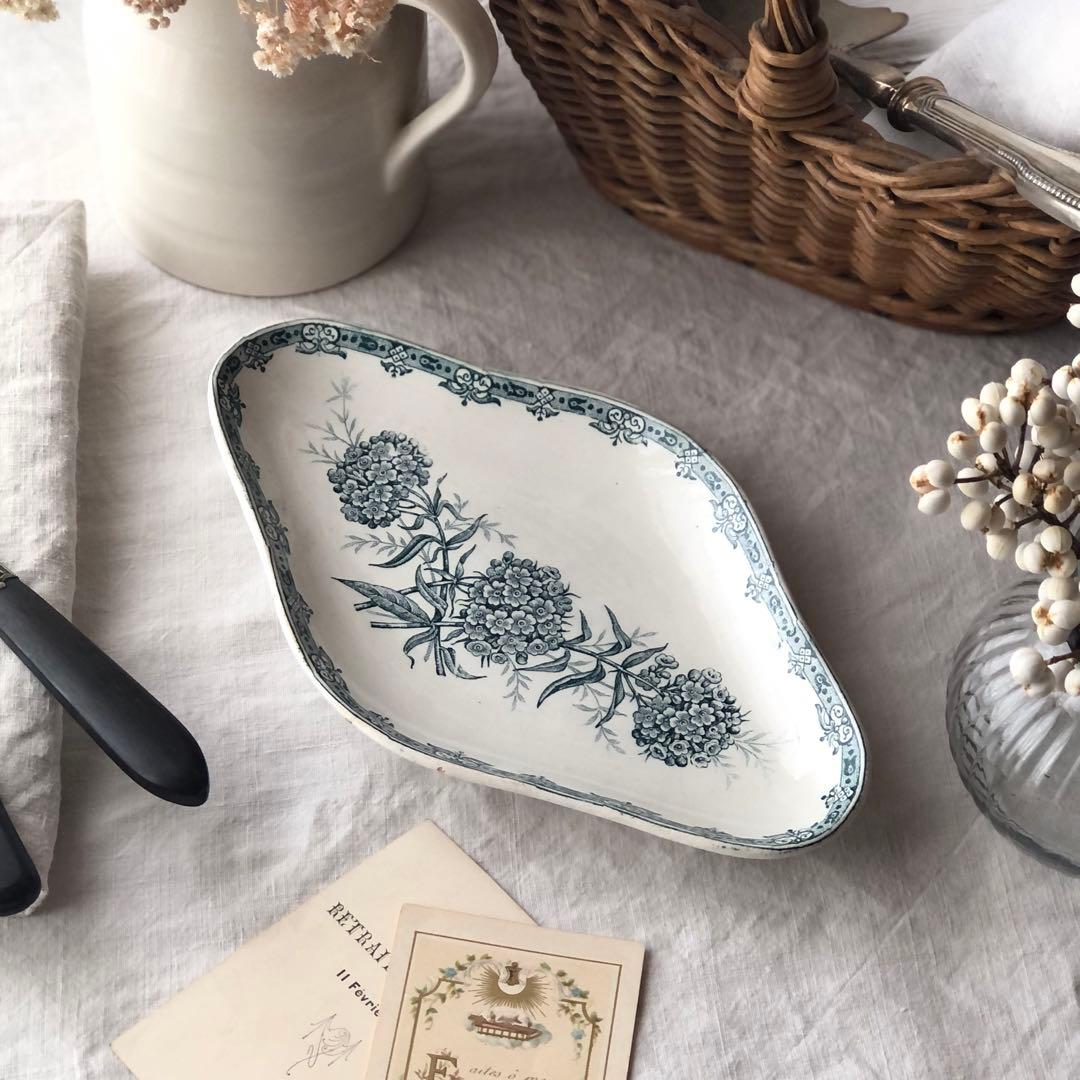 花束のようなお花のラヴィエ　フランスアンティーク　サンタマン