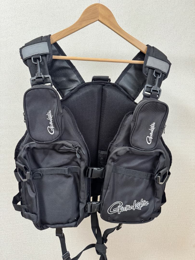 激レア 希少 絶版 美品 がまかつ タックルベスト LE-2152