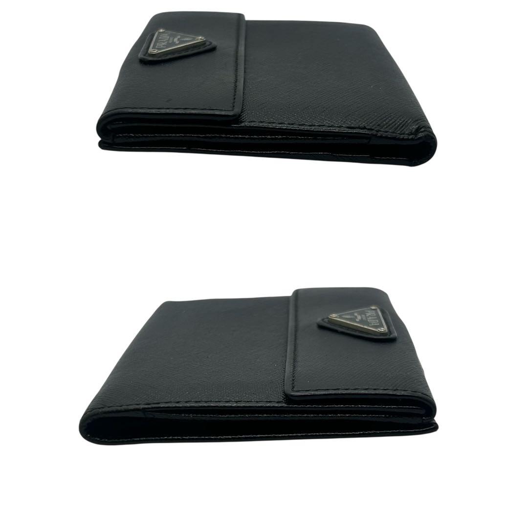 【美品】プラダ サフィアーノ 二つ折り財布 ブラック 黒 三角ロゴプレート